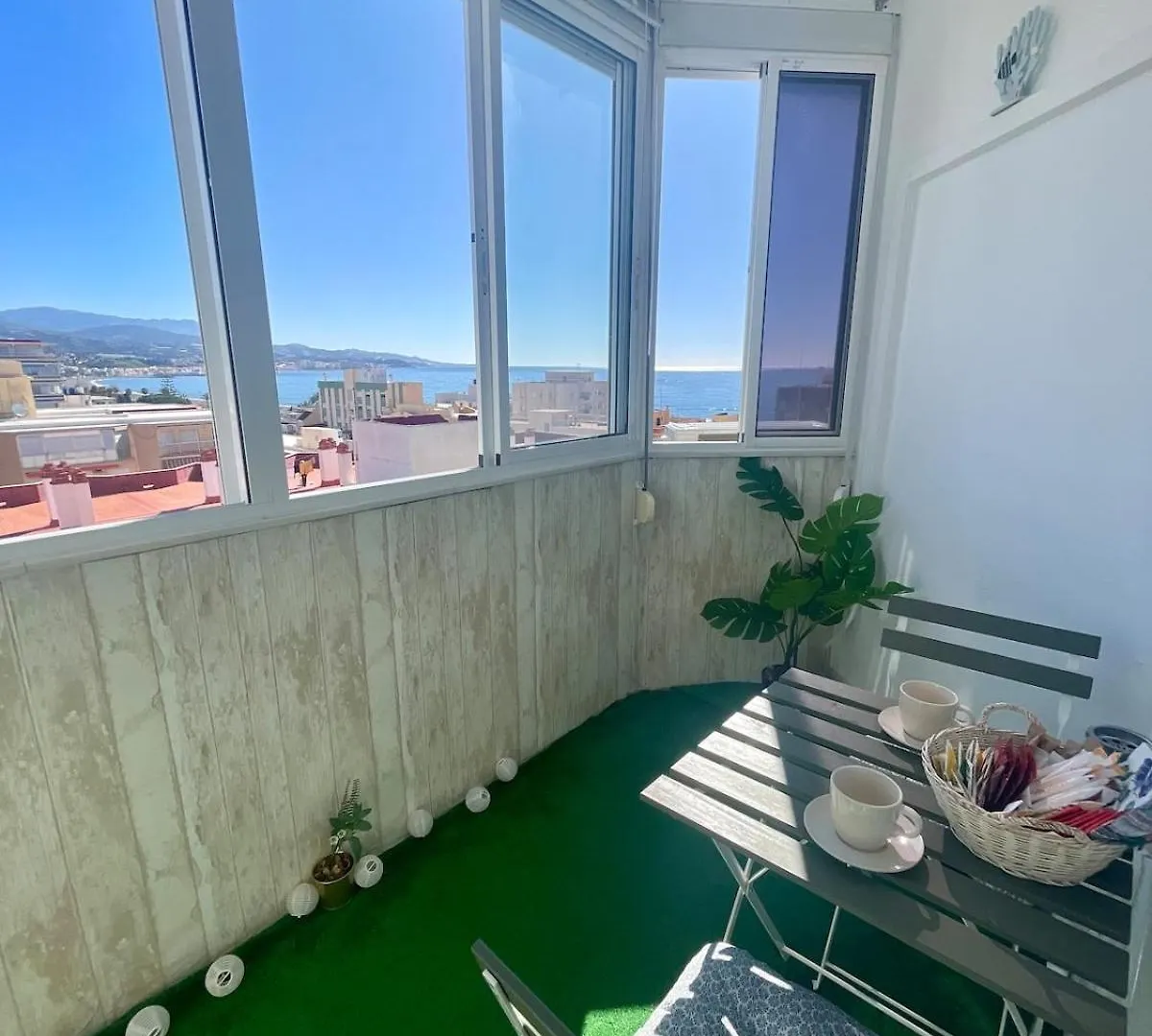 Apartment Modern Studio With Ocean Views Torre Del Mar Spain